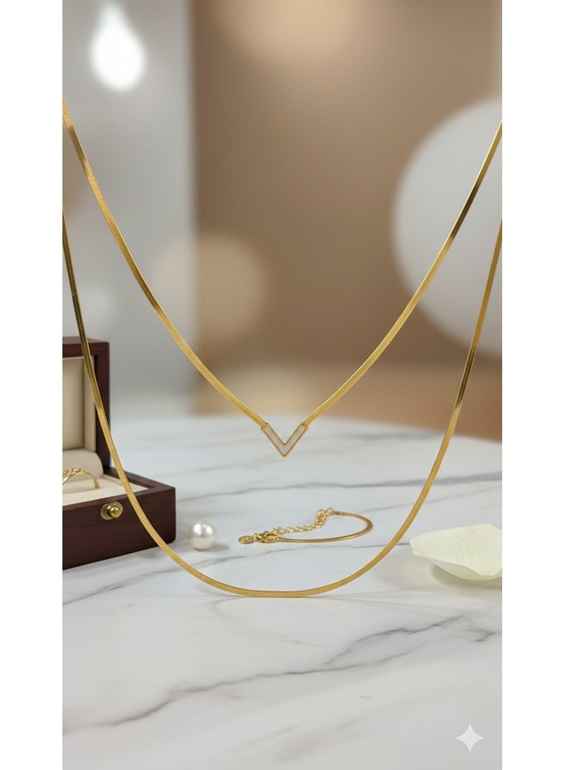 ورد قلادة نسائية جنزير ناعم (سنيك) مطلية بالذهب بتصميم V عصري - من الستانلس ستيل الفاخر. - Image 4